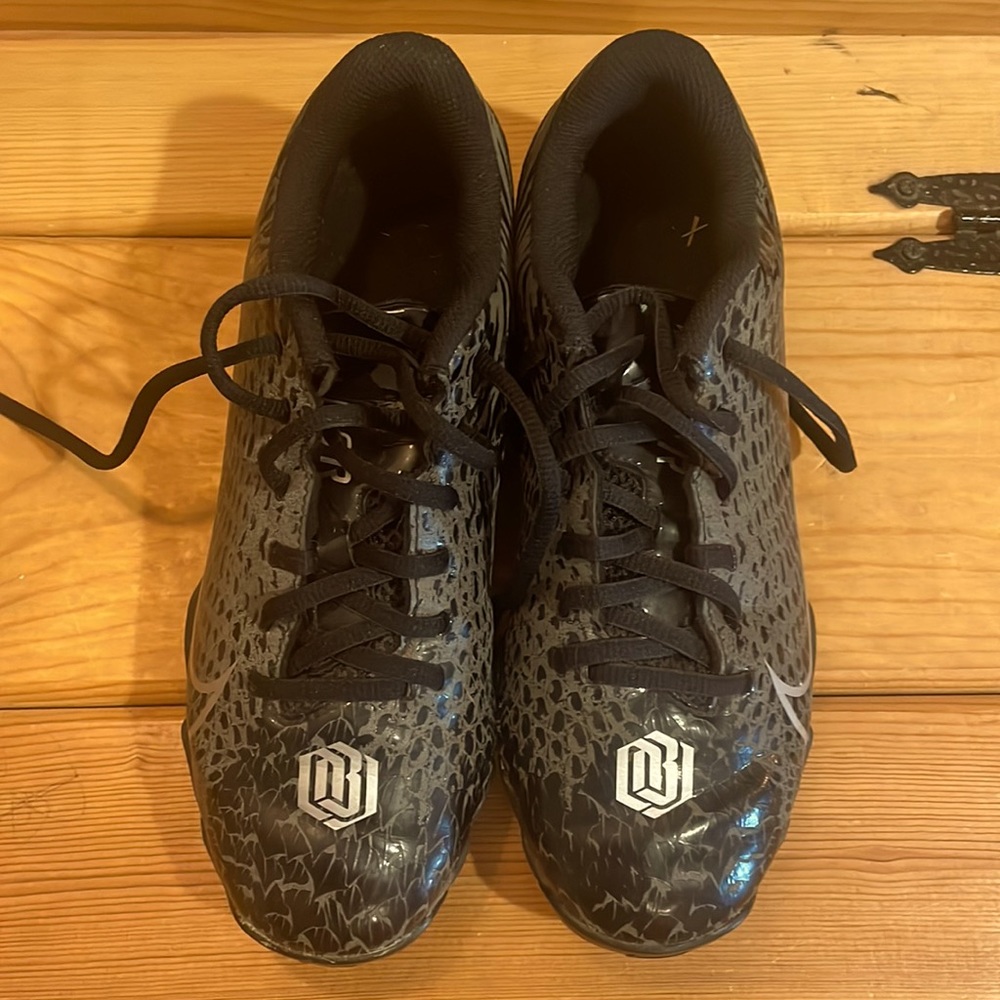 Boys Nike Vapor Football Cleats EUC 4.5